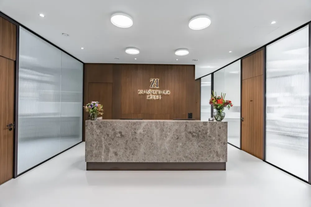 Empfang Zahnärztehaus Zürich